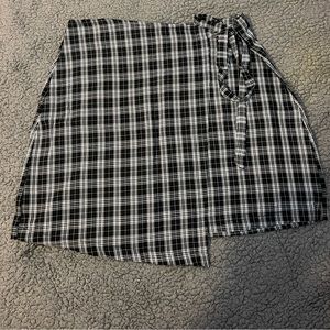 Plaid mini wraparound skirt, worn once